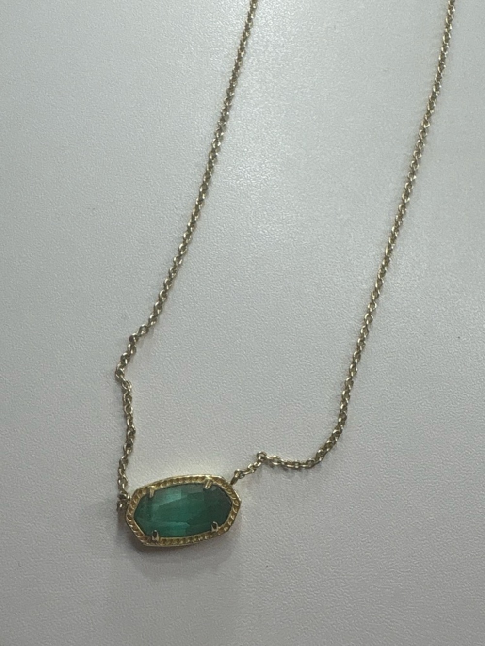 Kendra Scott Gold Chain Necklace with Green Oval Stone